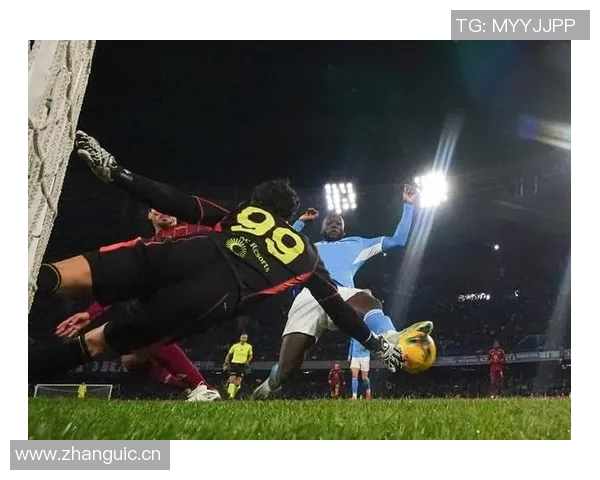 万名那不勒斯球迷现场助威罗马警方面临巨大安保压力