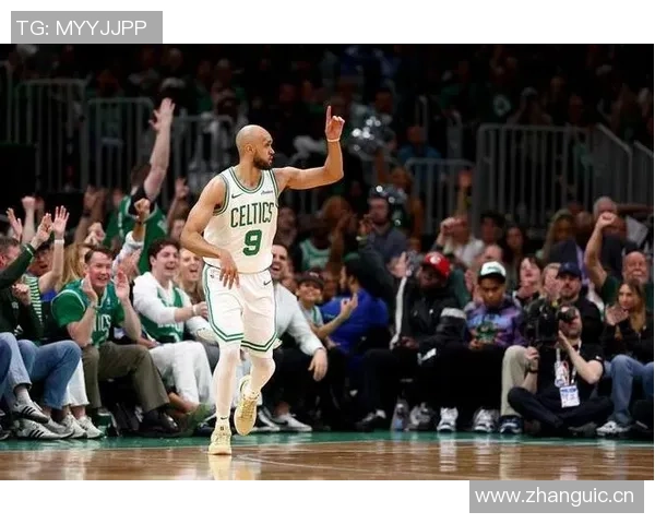 怀特下半场狂砍25分自信发言关键球绝不失手